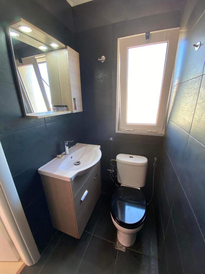 Lavrio 1Bdr Penthouse 7 Min On Foot From The Port Apartment Exterior photo