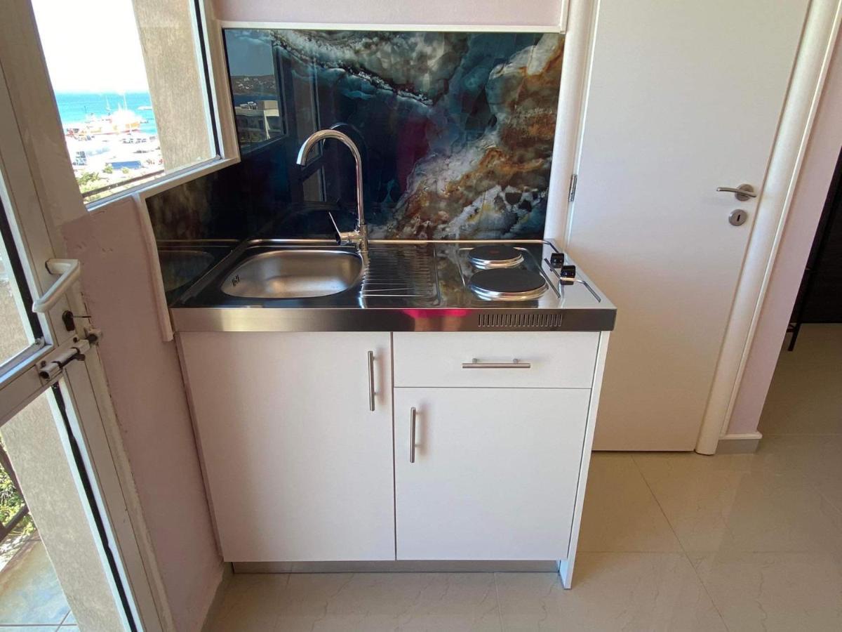 Lavrio 1Bdr Penthouse 7 Min On Foot From The Port Apartment Exterior photo